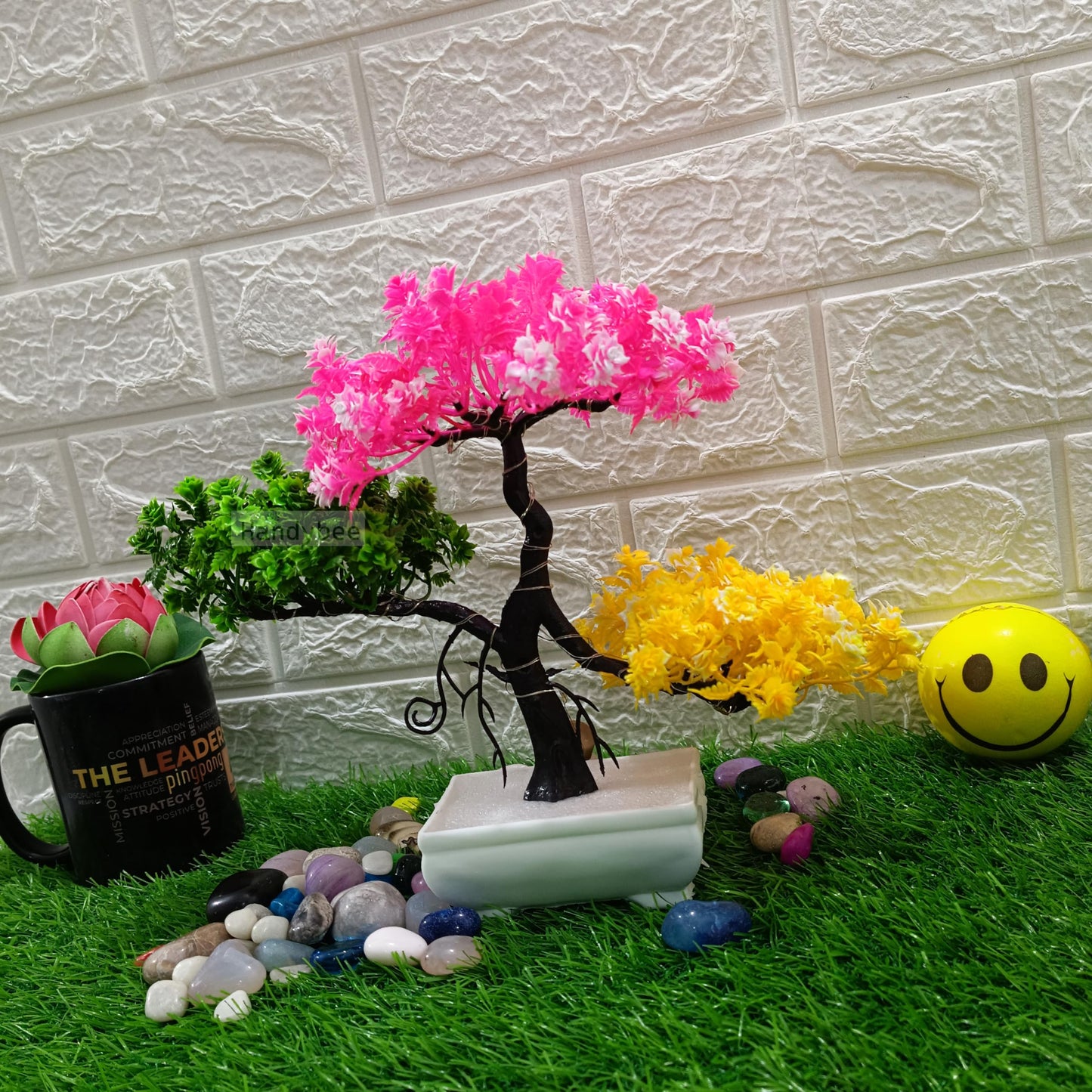 Small Potted Artificial Plant Bonsai Tree with LED Light (24cm) Plastic Fake Indoor Potted Houseplants Bedroom Living Room Décor, Home Office Tabletop Working Desk Décor (1PC, YG)