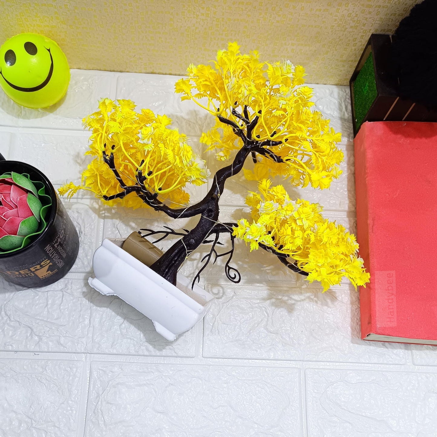 Small Potted Artificial Plant Bonsai Tree with LED Light (24cm) Plastic Fake Indoor Potted Houseplants Bedroom Living Room Décor, Home Office Tabletop Working Desk Décor (1PC, YG)