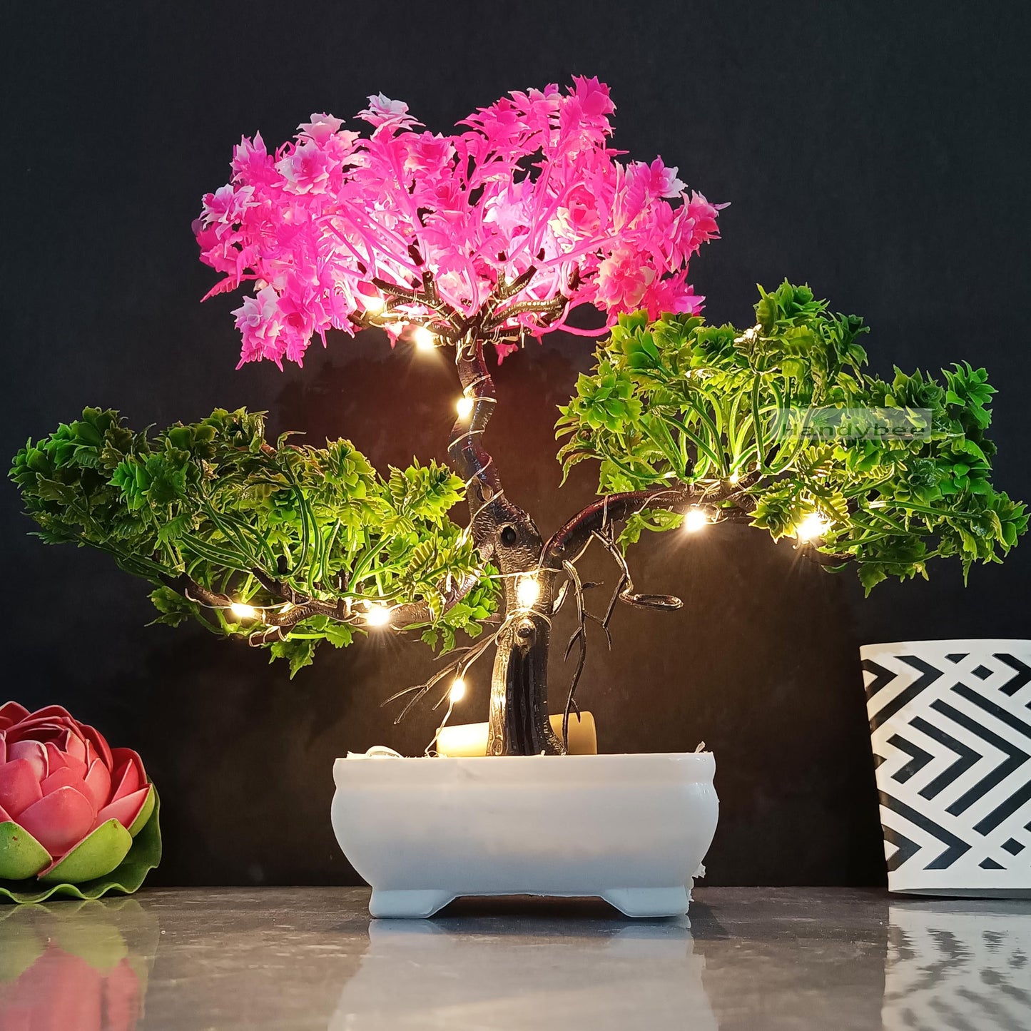 Small Potted Artificial Plant Bonsai Tree with LED Light (24cm) Plastic Fake Indoor Potted Houseplants Bedroom Living Room Décor, Home Office Tabletop Working Desk Décor (1PC, YG)