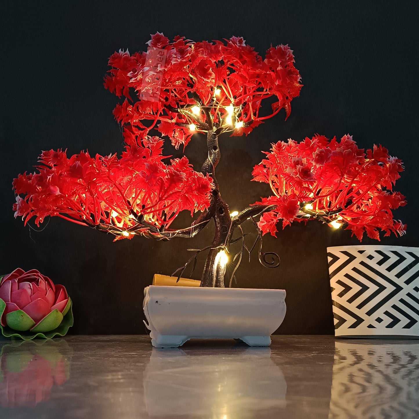 Small Potted Artificial Plant Bonsai Tree with LED Light (24cm) Plastic Fake Indoor Potted Houseplants Bedroom Living Room Décor, Home Office Tabletop Working Desk Décor (1PC, YG)